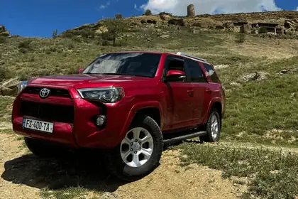 Toyota 4Runner rental photo 3