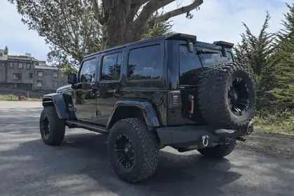 Jeep Wrangler rental photo 2